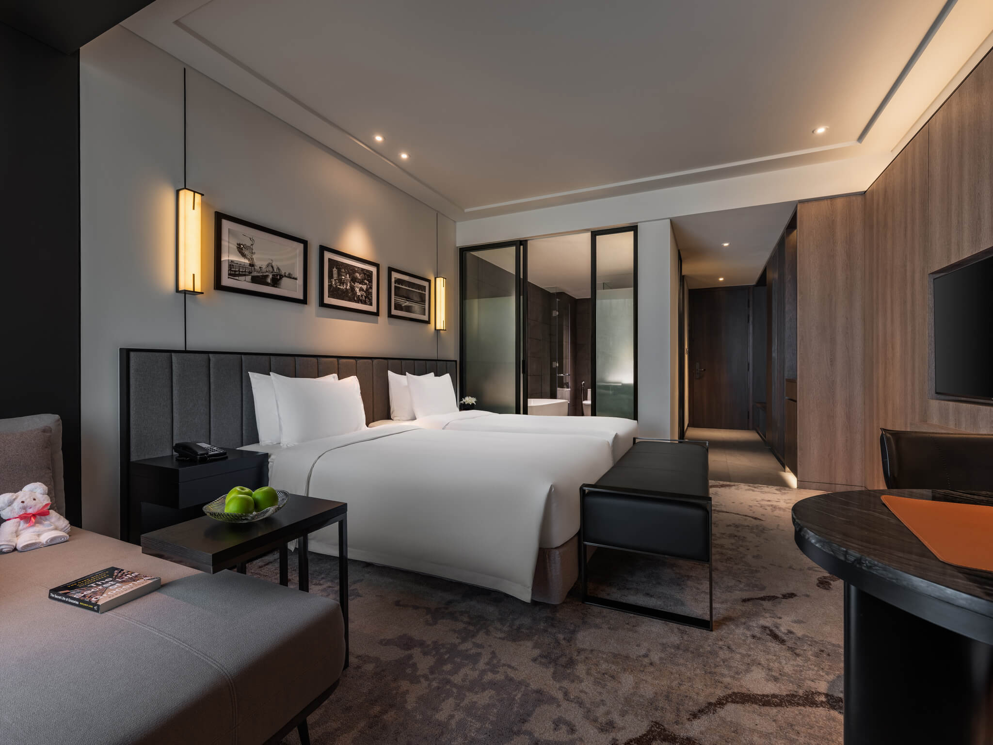 Premium Club Twin Room | Bay Capital Danang